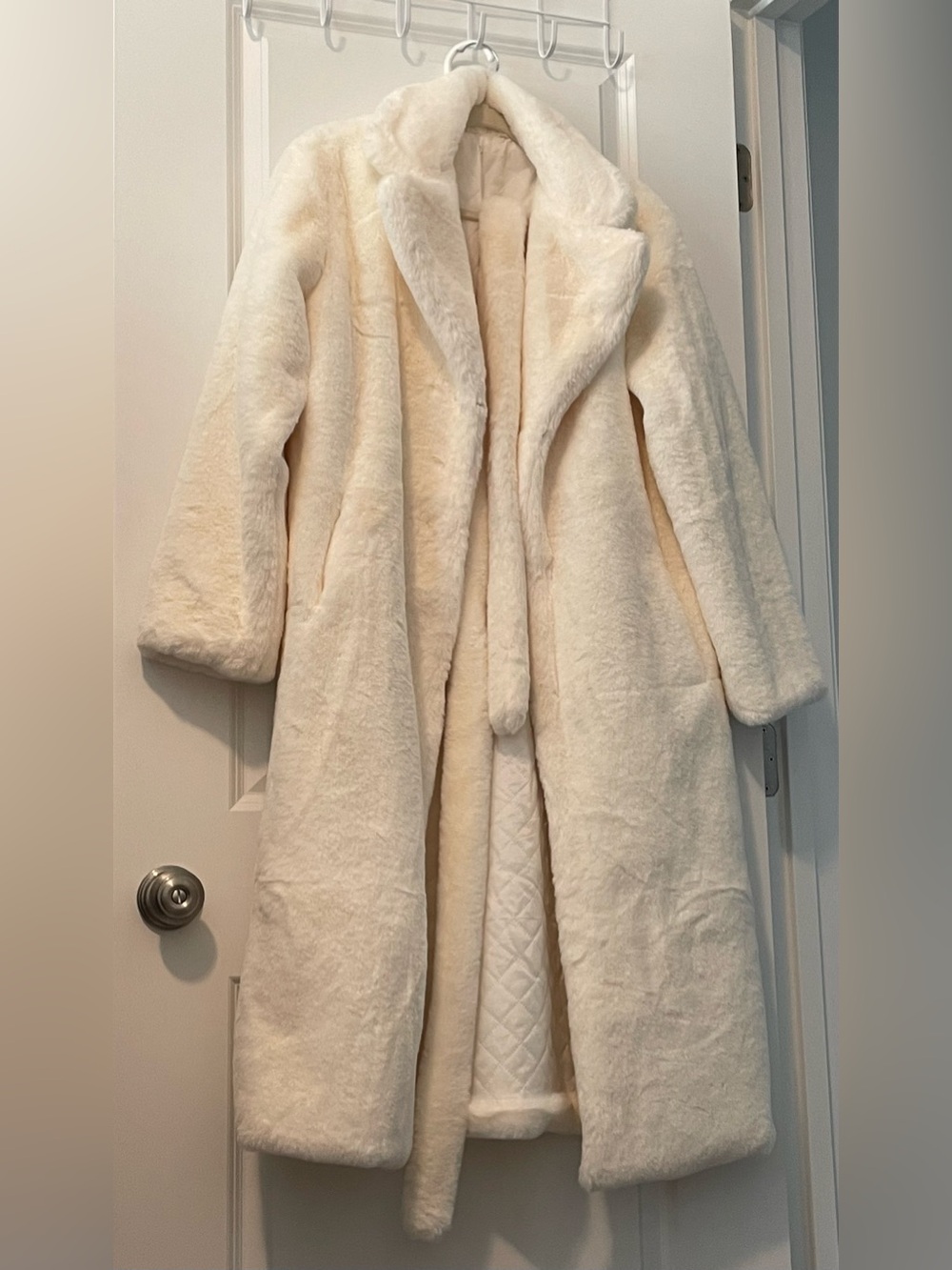 Women's Cream Faux Fur Coat - Plush Longline Jacket
